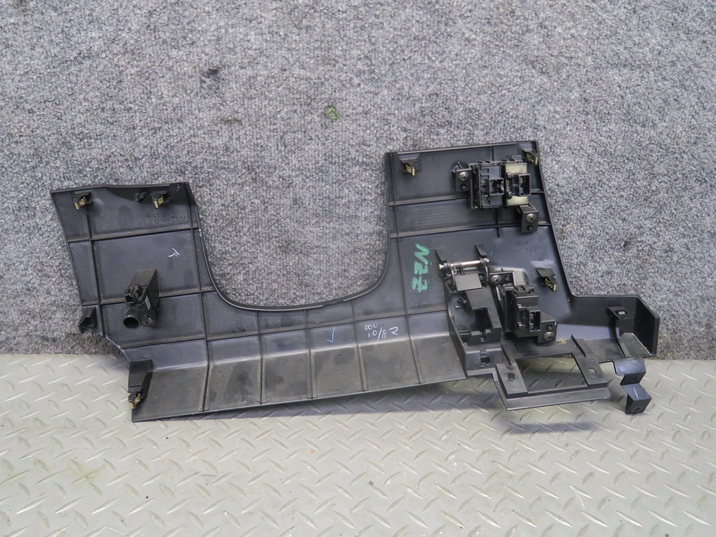 04-06 Nissan 350Z Z33 Convert Left Lower Knee Trim Cover Panel w Switches OEM