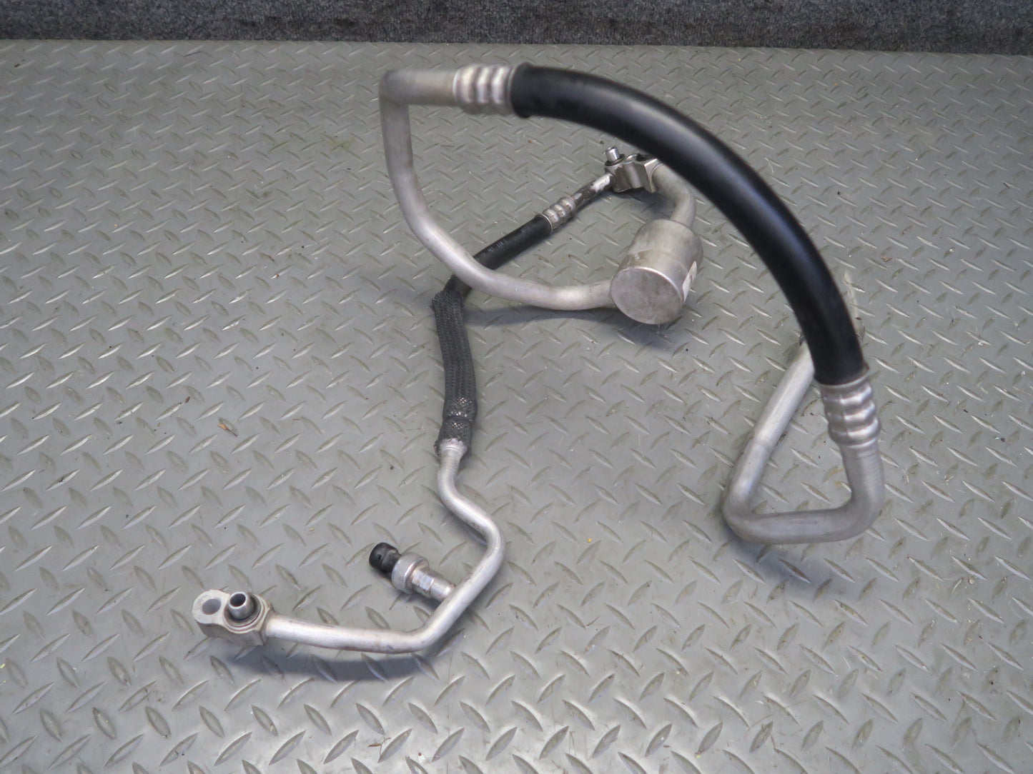 16-24 Chevrolet Camaro SS 6.2L LT1 A/C Air Conditioning Compressor Hose Pipe OEM