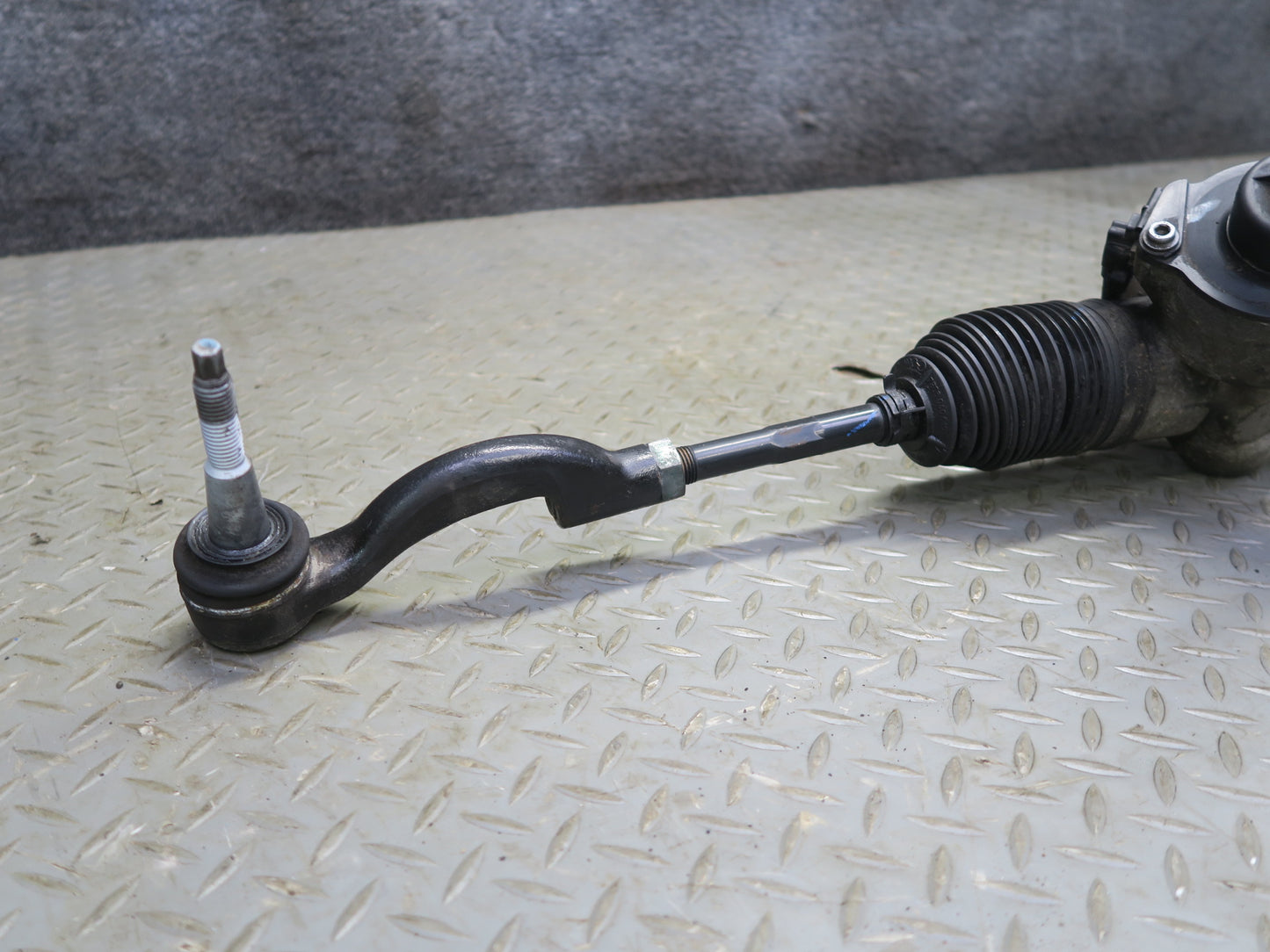 16-24 Chevrolet Camaro SS 6.2L Power Steering Rack & Pinion 84160614 OEM