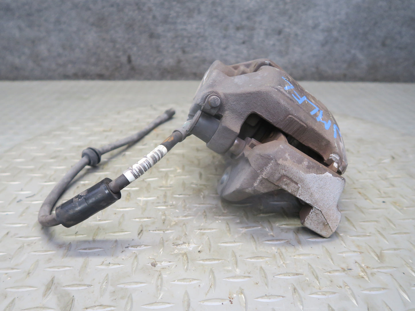 07-11 Mercedes W164 ML350 ML500 Set of 2 Front Left & Right Brake Caliper OEM