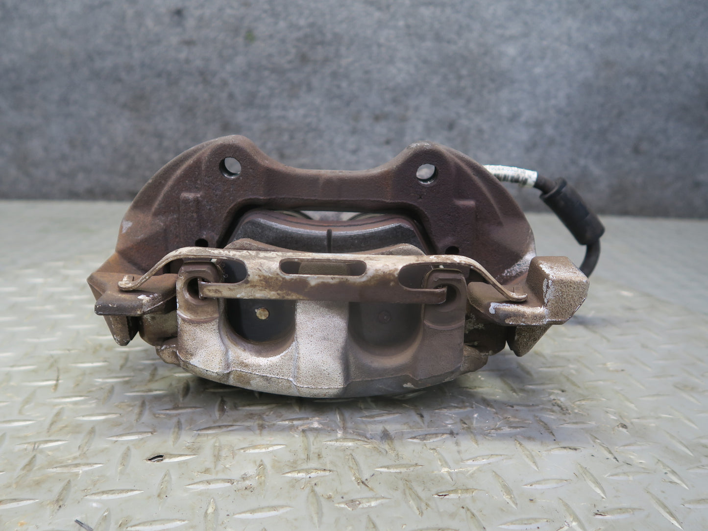 07-11 Mercedes W164 ML350 ML500 Set of 2 Front Left & Right Brake Caliper OEM