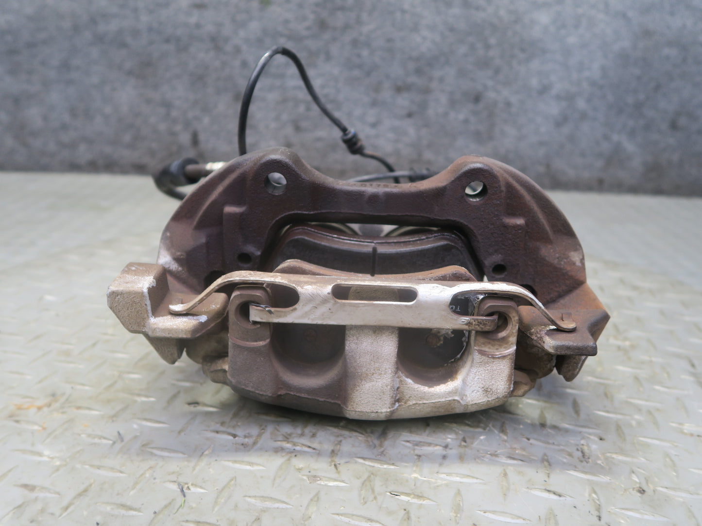 07-11 Mercedes W164 ML350 ML500 Set of 2 Front Left & Right Brake Caliper OEM