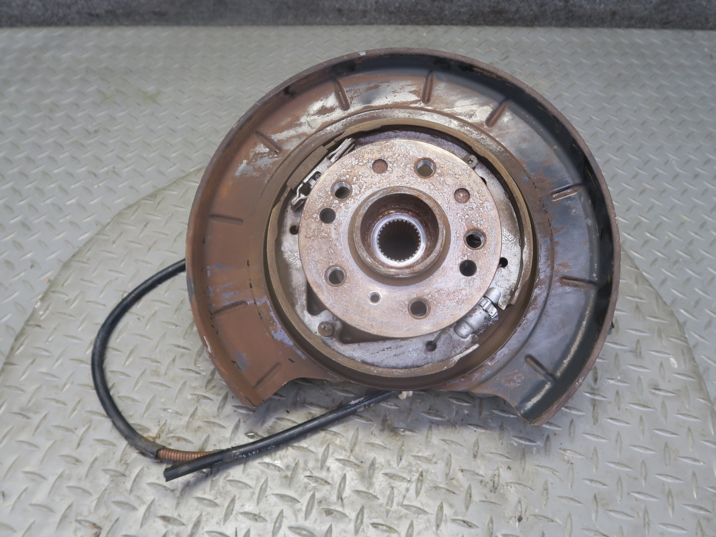 06-11 Mercedes W164 ML350 AWD Rear Right Spindle Knuckle Wheel Hub Bearing OEM