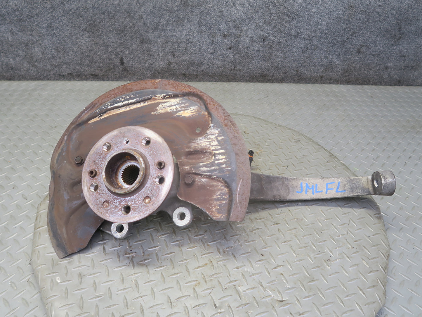 06-11 Mercedes W164 ML350 AWD Front Left Spindle Knuckle Wheel Hub Bearing OEM