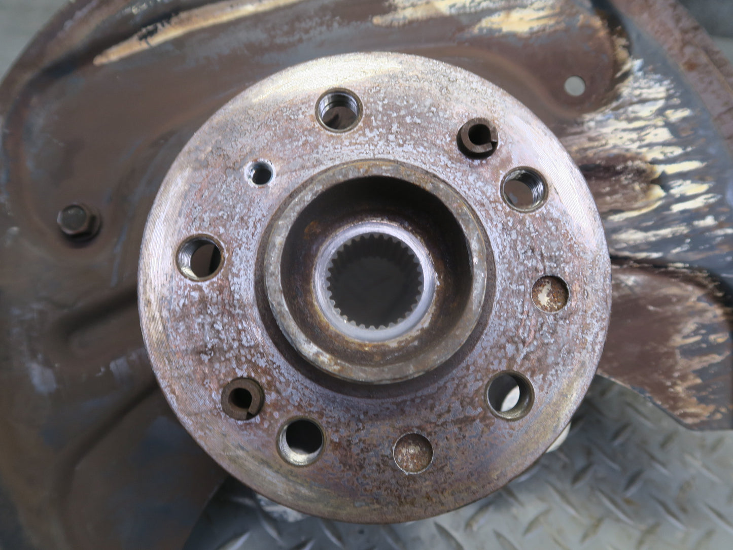 06-11 Mercedes W164 ML350 AWD Front Left Spindle Knuckle Wheel Hub Bearing OEM