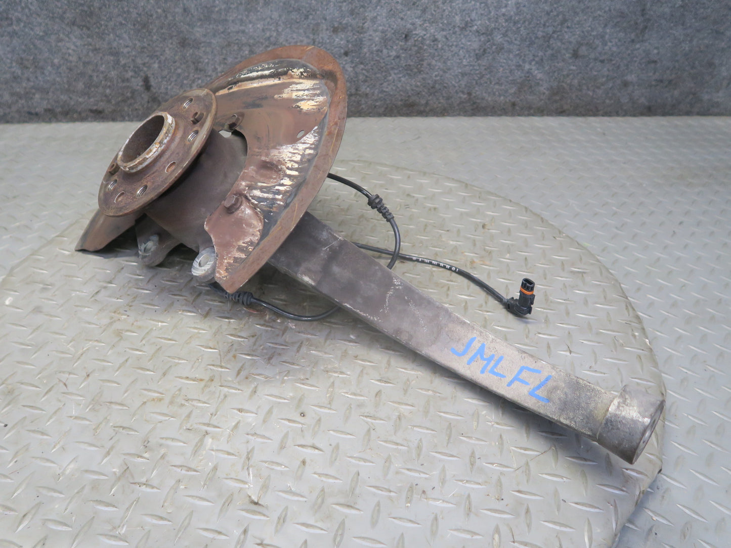 06-11 Mercedes W164 ML350 AWD Front Left Spindle Knuckle Wheel Hub Bearing OEM