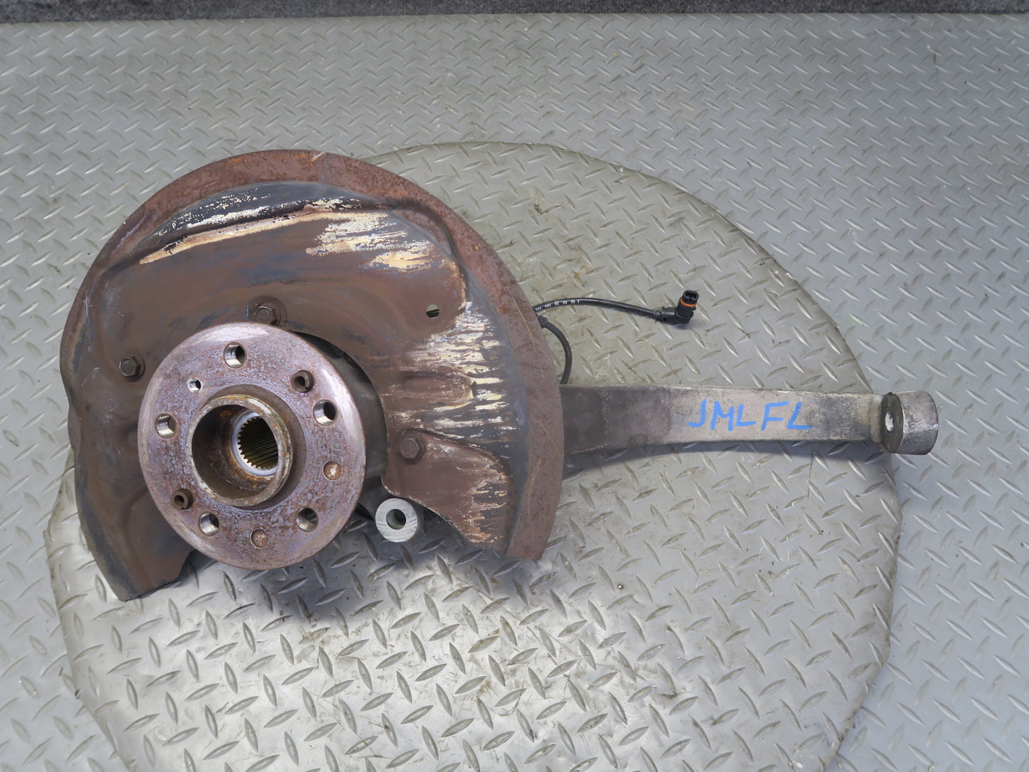 06-11 Mercedes W164 ML350 AWD Front Left Spindle Knuckle Wheel Hub Bearing OEM