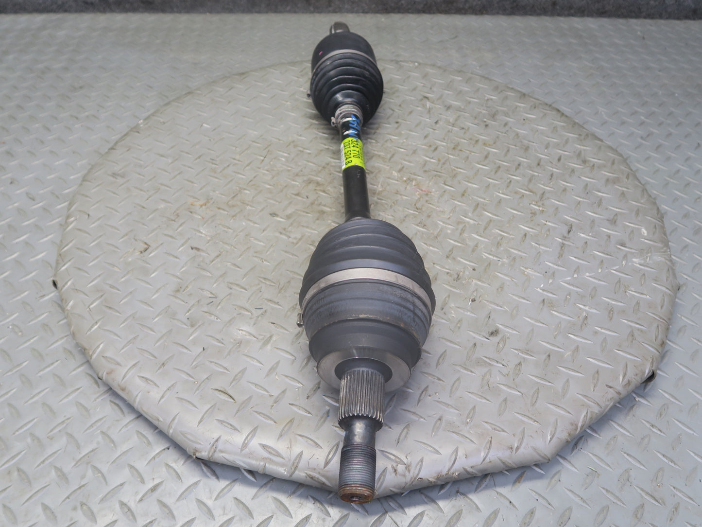 06-11 Mercedes W164 Ml-class AWD Front Left Axle Shaft 1643300801 OEM
