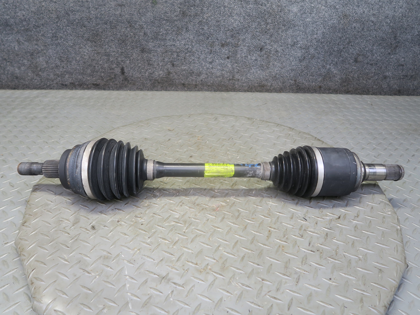 06-11 Mercedes W164 Ml-class AWD Front Left Axle Shaft 1643300801 OEM