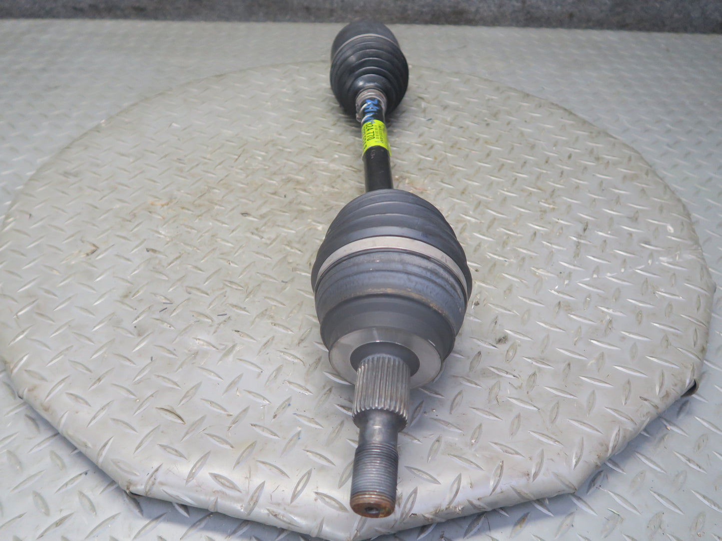 06-11 Mercedes W164 Ml-class AWD Front Left Axle Shaft 1643300801 OEM