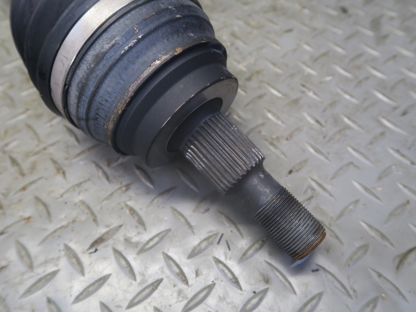 06-11 Mercedes W164 Ml-class AWD Front Left Axle Shaft 1643300801 OEM