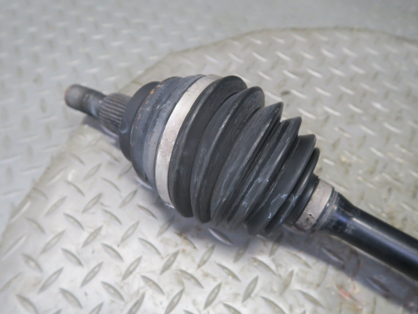 06-11 Mercedes W164 Ml-class AWD Front Left Axle Shaft 1643300801 OEM