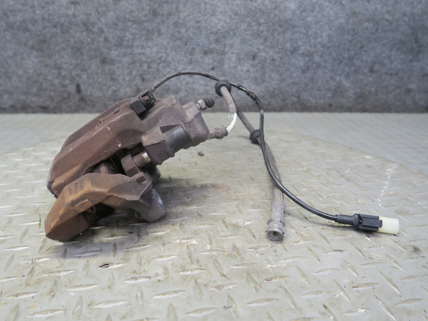 06-11 Mercedes W164 ML350 ML500 Set of 2 Rear Left & Right Brake Caliper OEM