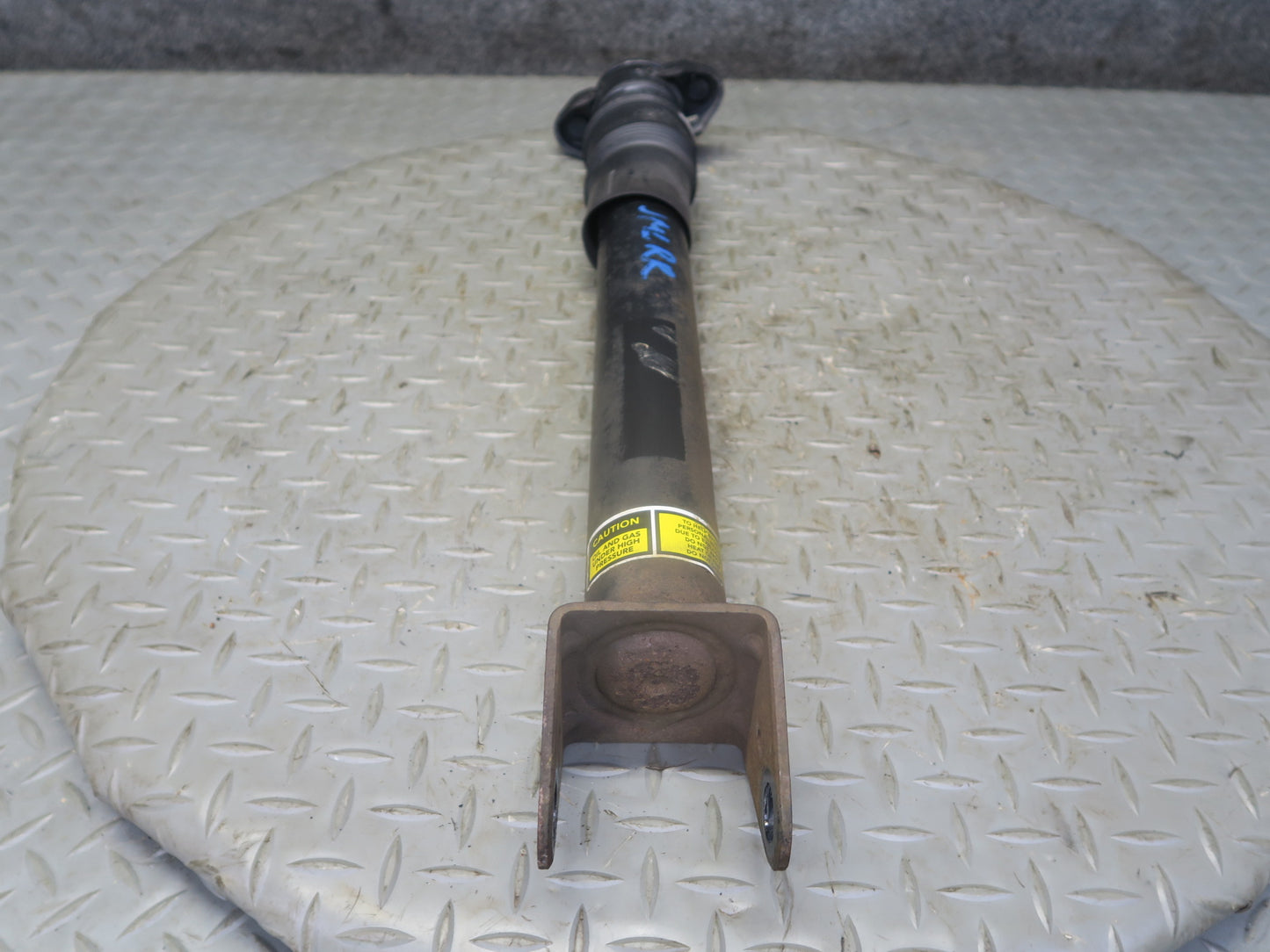 06-11 Mercedes W164 ML350 AWD Rear Left & Right Strut Shock Absorber Set OEM