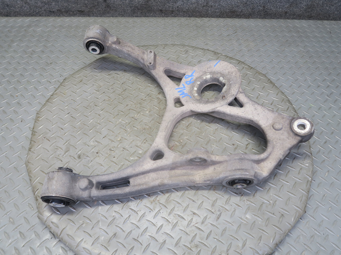 06-11 Mercedes W164 ML350 AWD Rear Right Lower Control Arm OEM