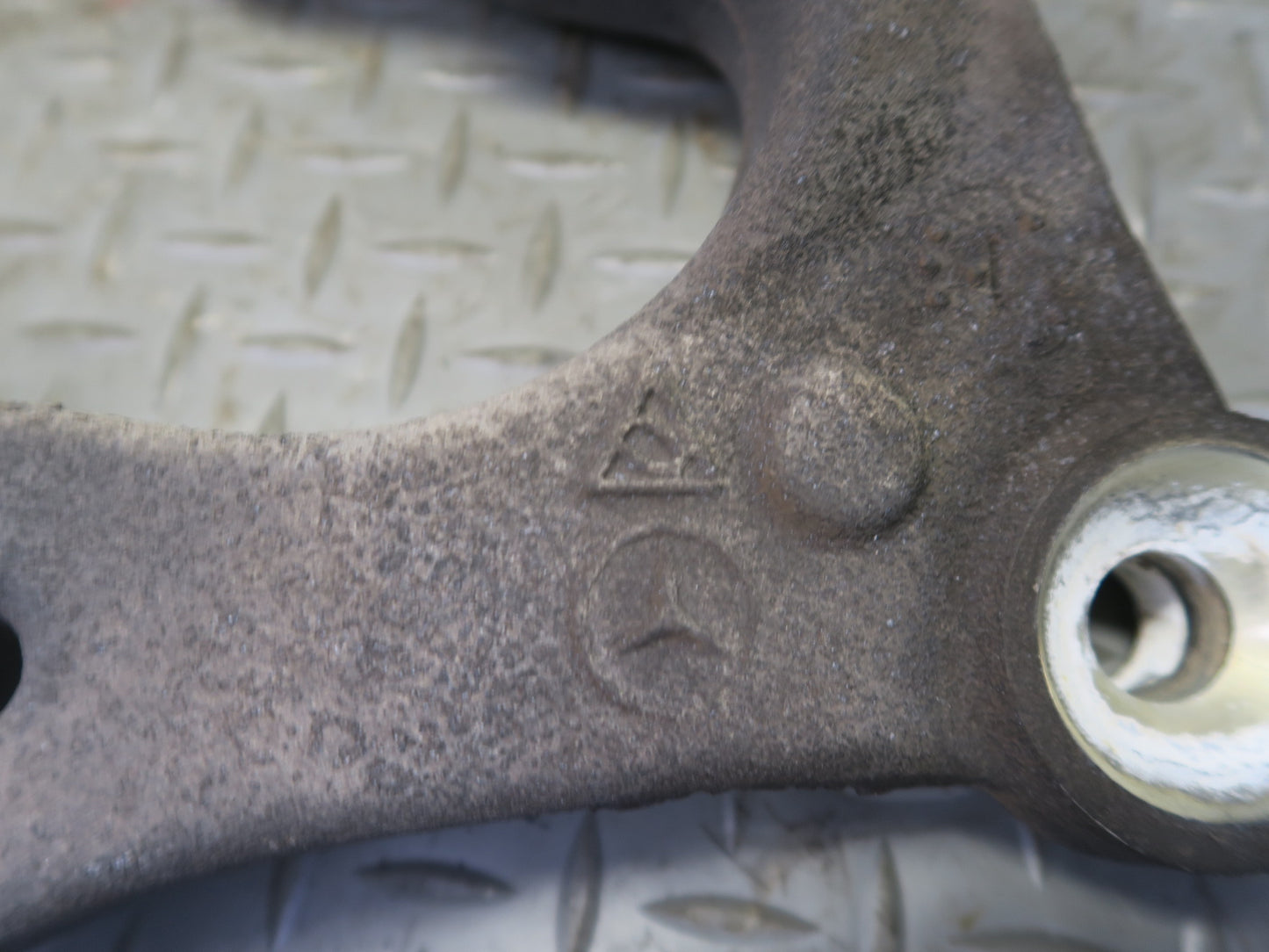 06-11 Mercedes W164 ML350 AWD Rear Right Lower Control Arm OEM