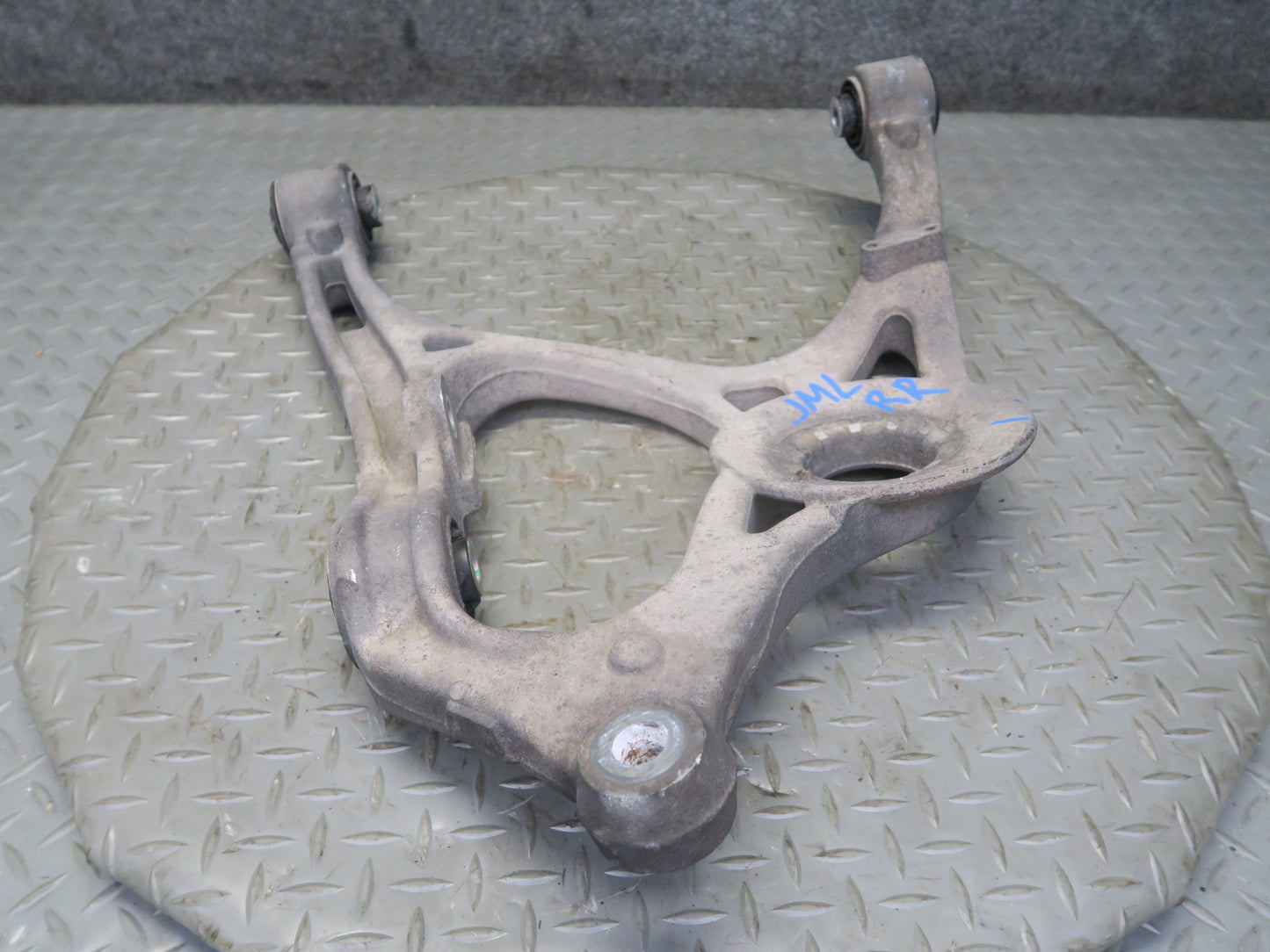 06-11 Mercedes W164 ML350 AWD Rear Right Lower Control Arm OEM