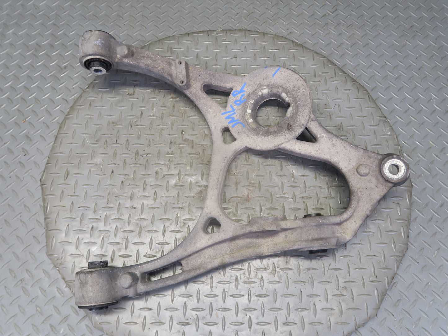 06-11 Mercedes W164 ML350 AWD Rear Right Lower Control Arm OEM