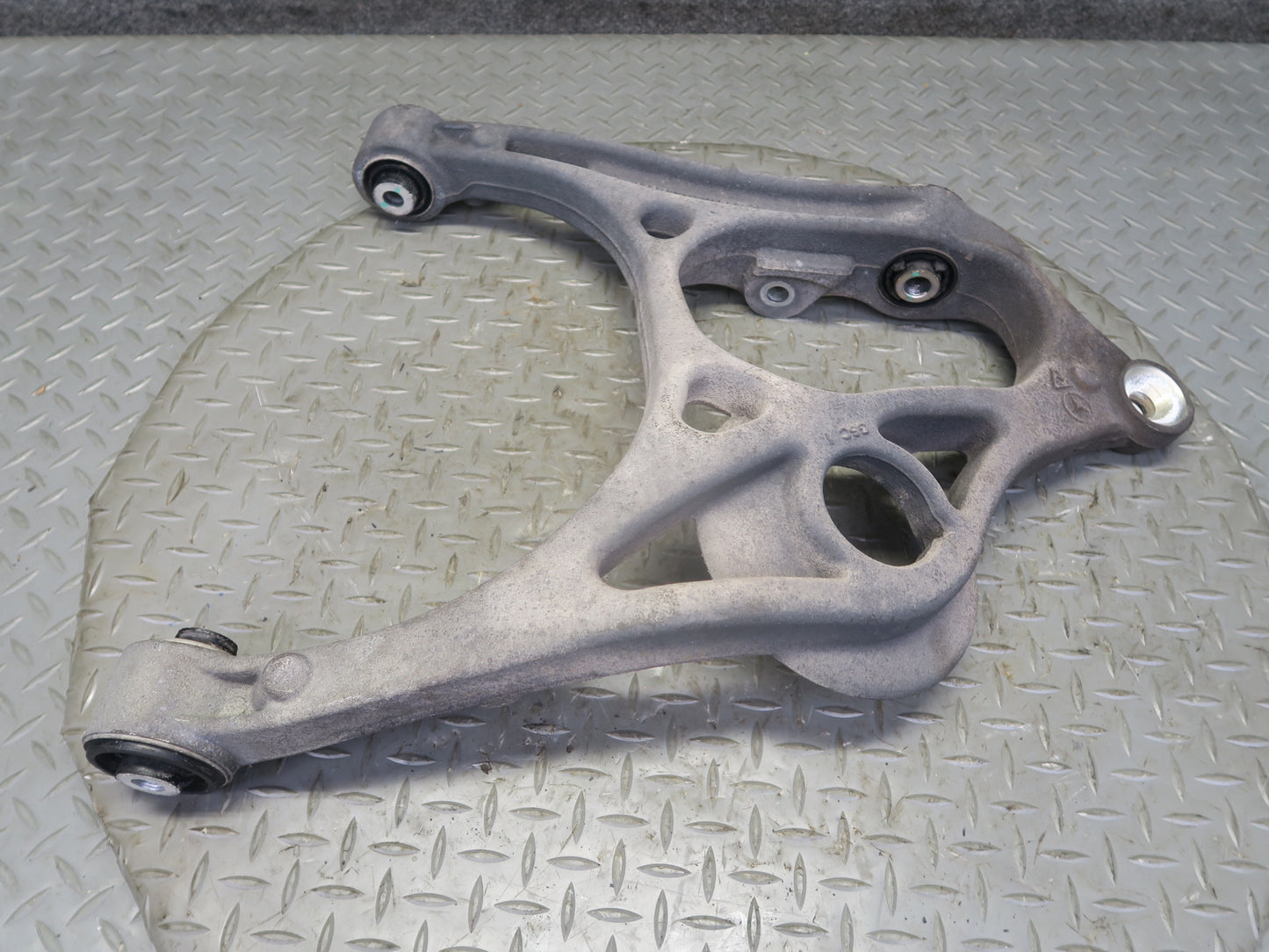 06-11 Mercedes W164 ML350 AWD Rear Right Lower Control Arm OEM