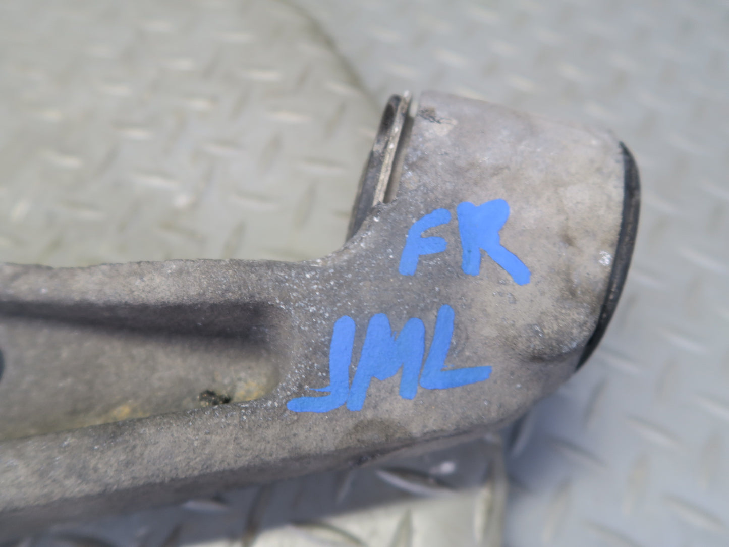 06-11 Mercedes W164 ML350 ML550 Front Right Lower Control Arm OEM