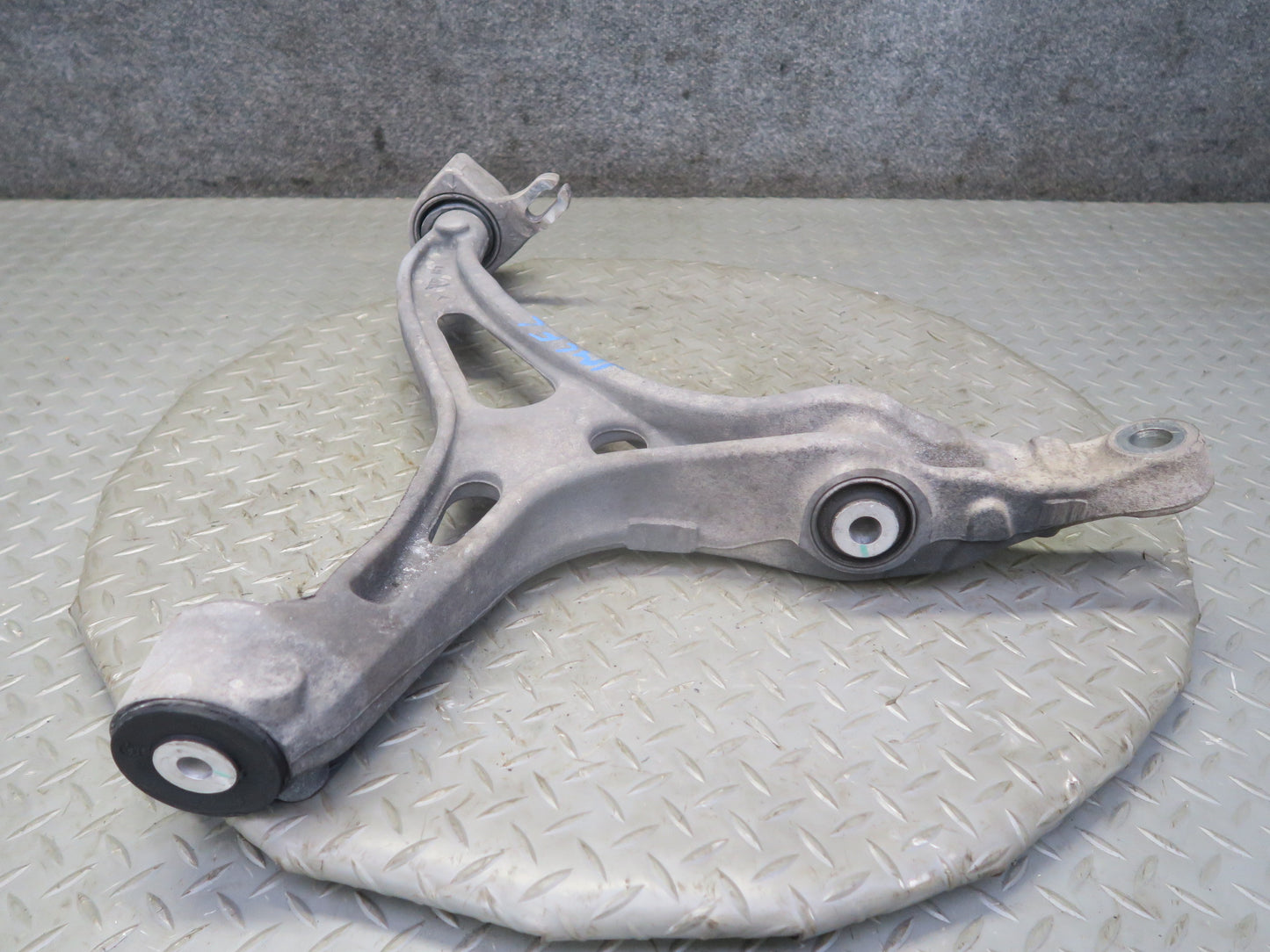 06-11 Mercedes W164 ML350 ML550 Front Left Lower Control Arm OEM