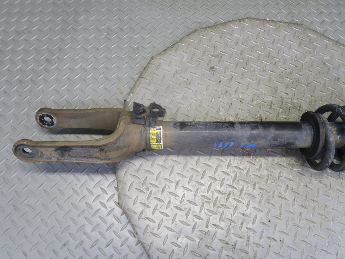 06-11 Mercedes W164 ML350 AWD Front Left & Right Strut Shock Absorber Set OEM