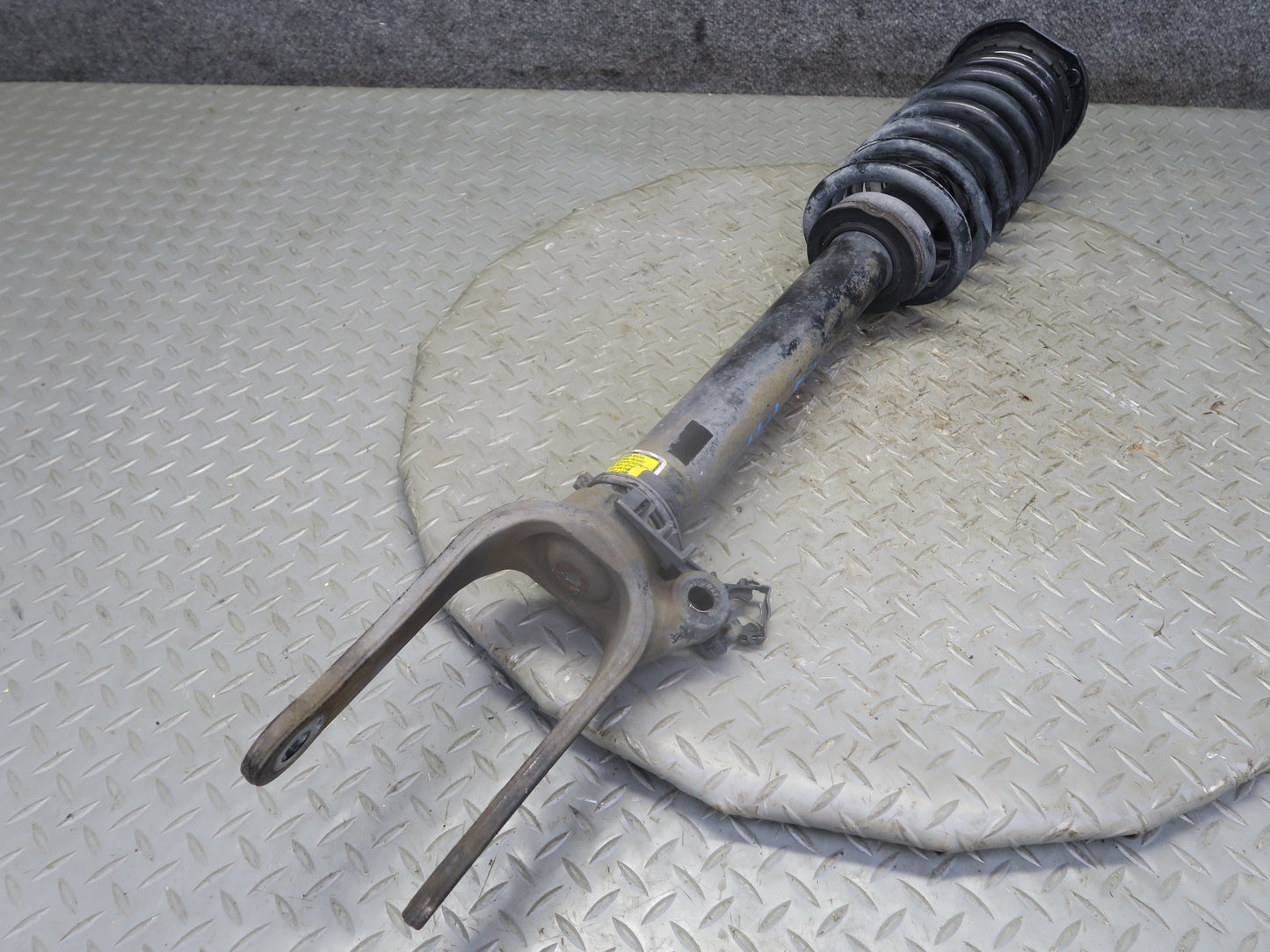 06-11 Mercedes W164 ML350 AWD Front Left & Right Strut Shock Absorber Set OEM