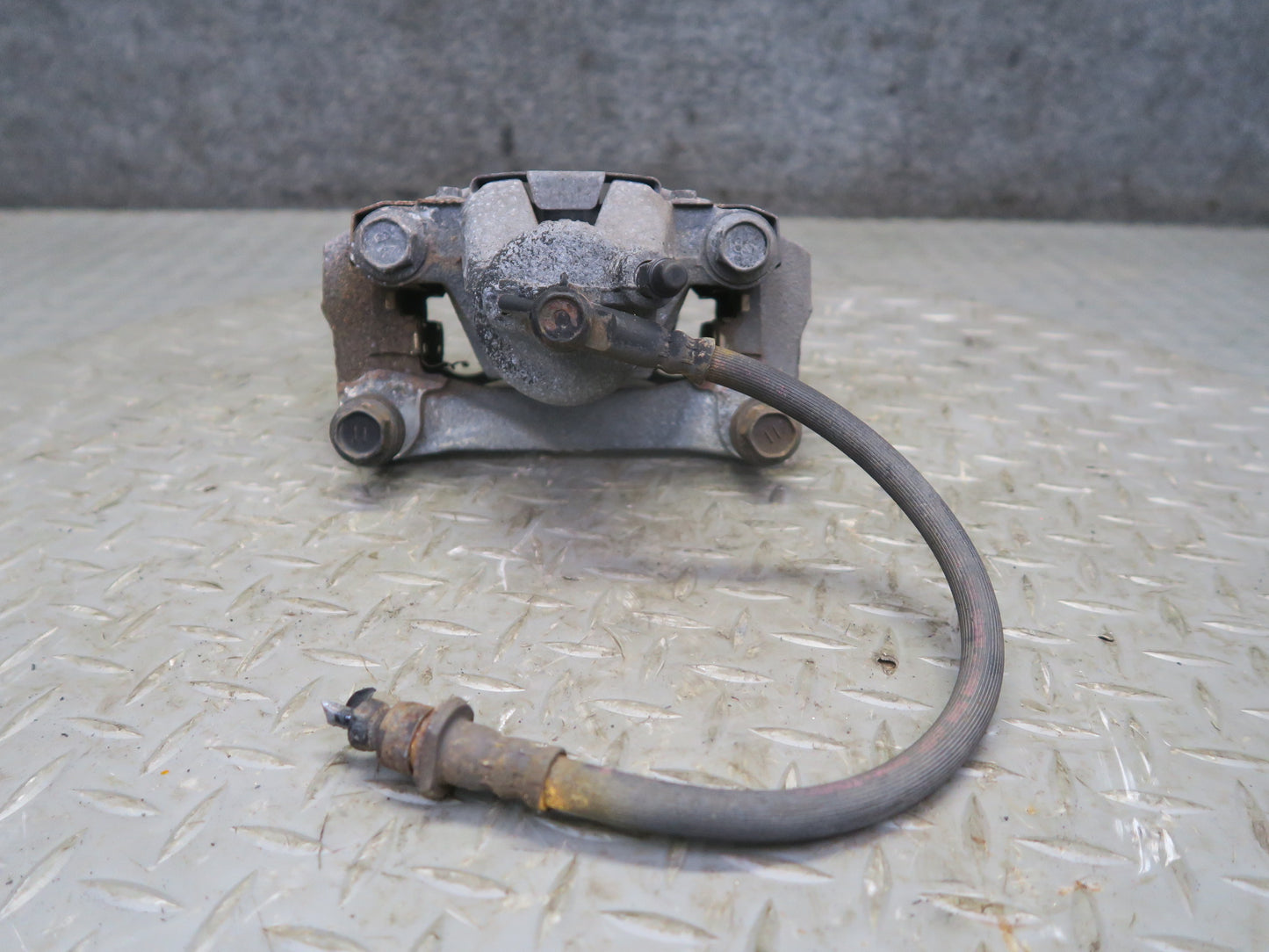 2008-2015 Lexus URJ201L LX570 Rear Left & Right Side Brake Caliper Set of 2