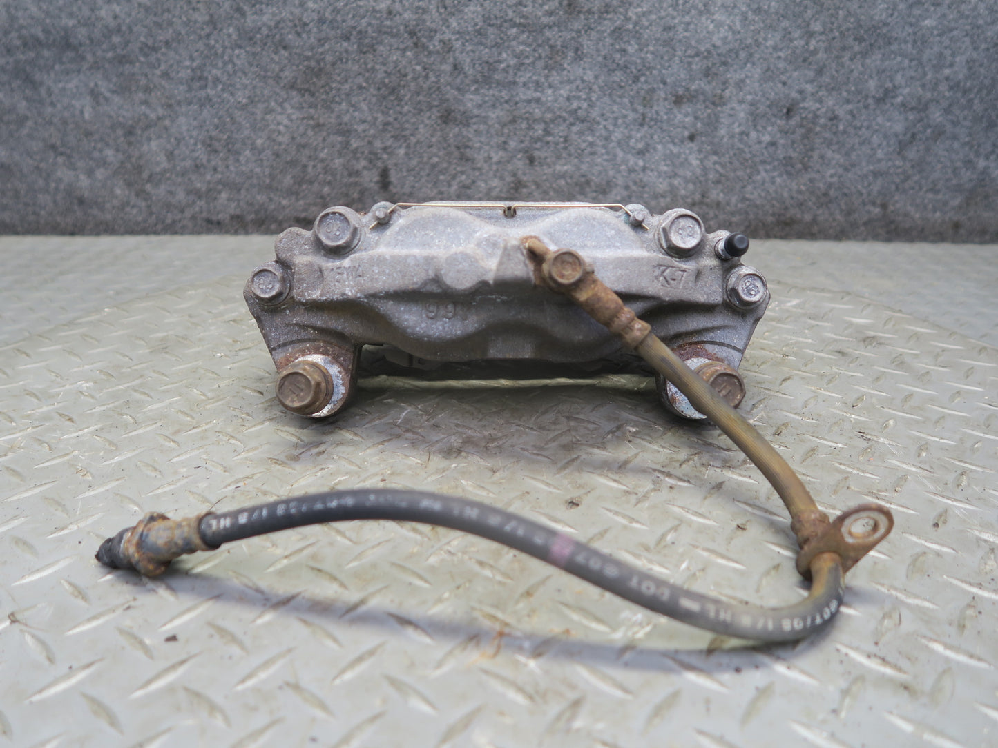 2008-2015 Lexus URJ201L LX570 Front Left & Right Side Brake Caliper Set of 2