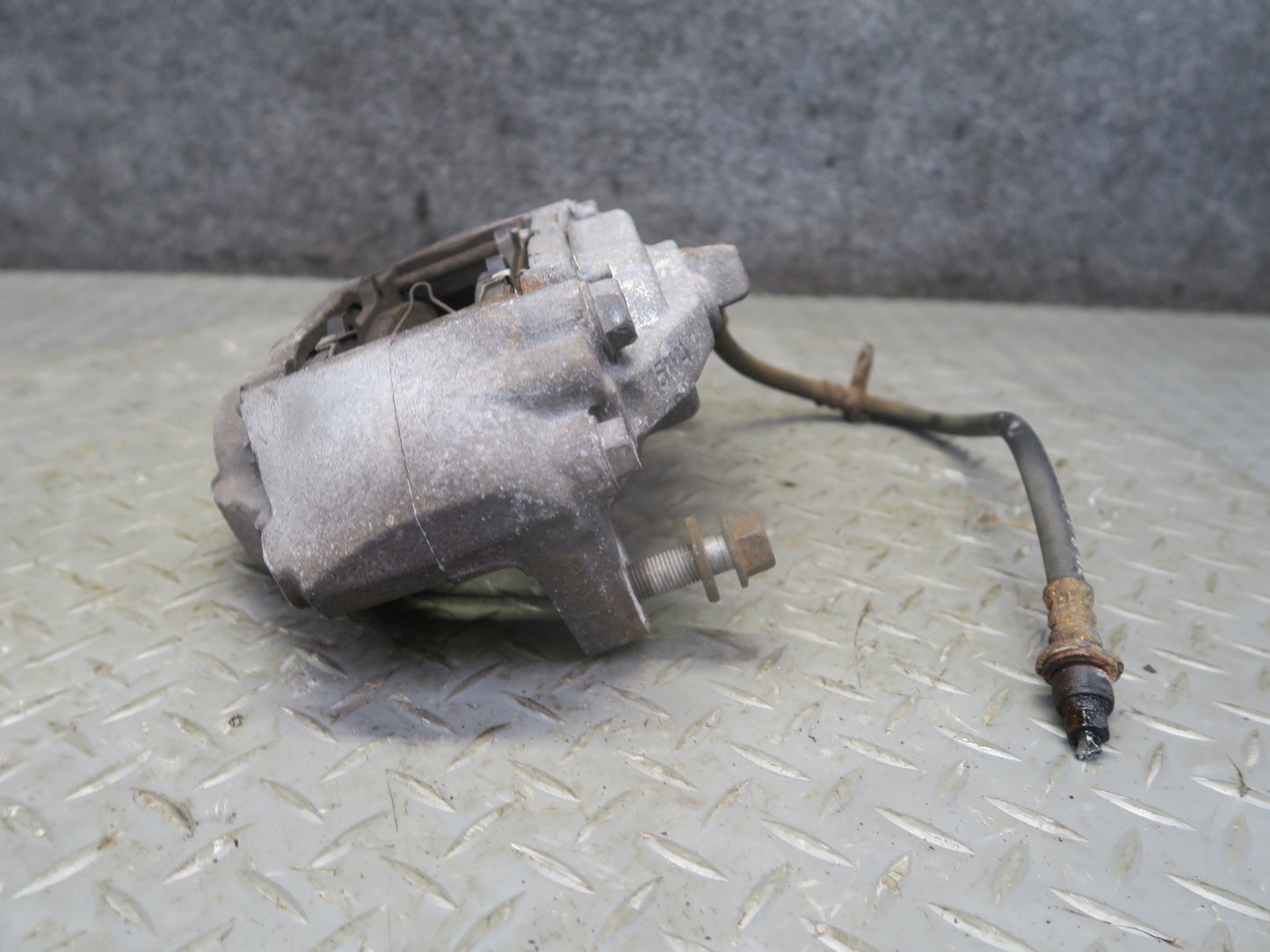 2008-2015 Lexus URJ201L LX570 Front Left & Right Side Brake Caliper Set of 2