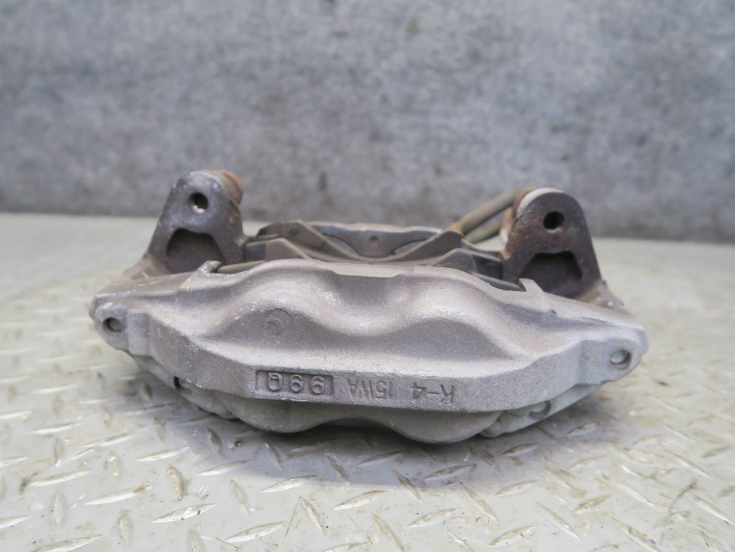 2008-2015 Lexus URJ201L LX570 Front Left & Right Side Brake Caliper Set of 2