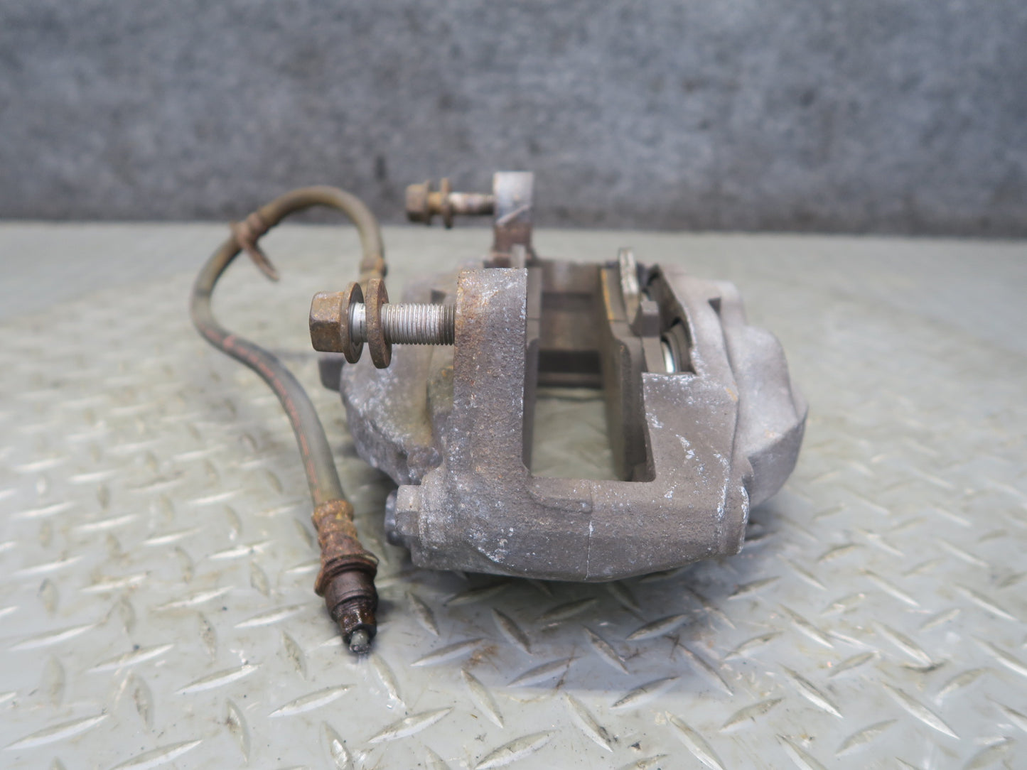 2008-2015 Lexus URJ201L LX570 Front Left & Right Side Brake Caliper Set of 2