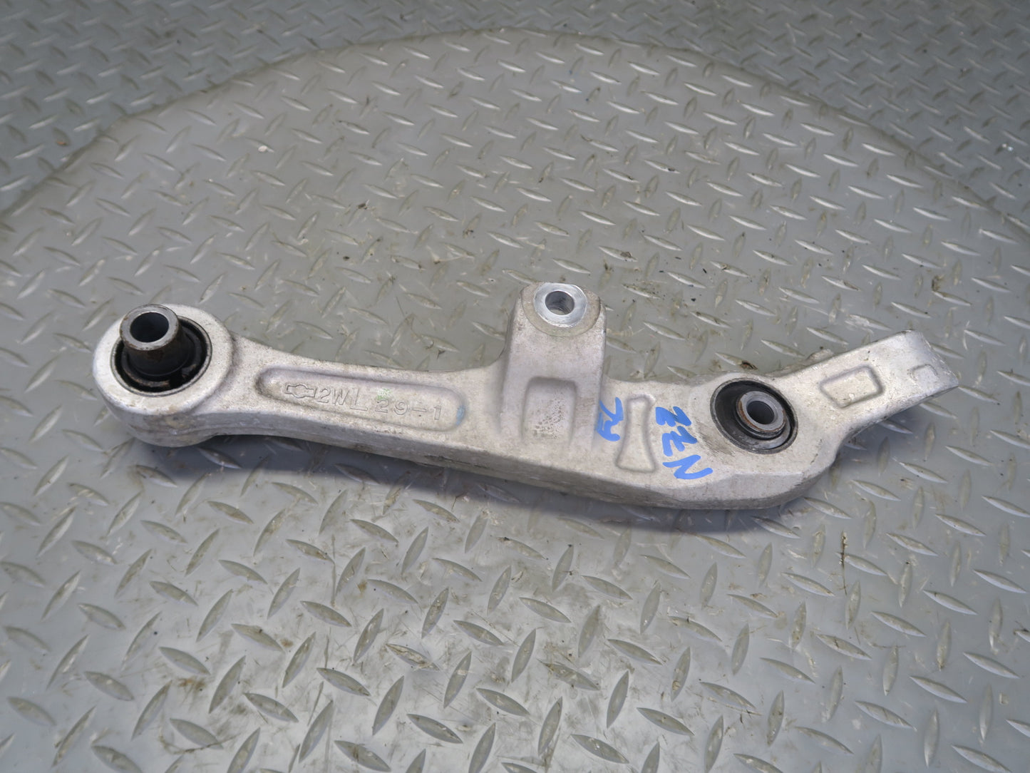 03-05 Nissan Z33 350Z Set of 3 Front Left Suspension Control Arm OEM