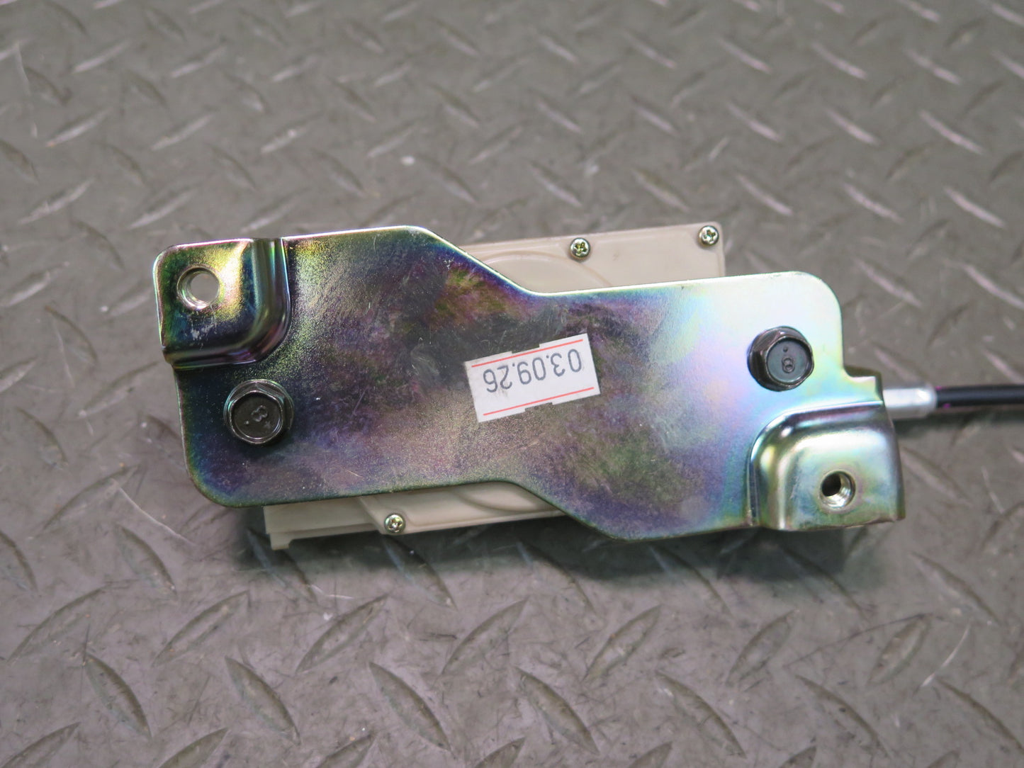 04-09 Nissan 350Z Convertible TOP Tonneau Cover Lid Lock Actuator Motor Set OEM