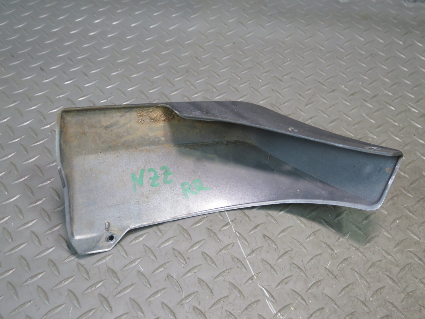 03-09 Nissan Z33 350Z Set of 2 Rear Left & Right MUD Flap Molding Cover OEM