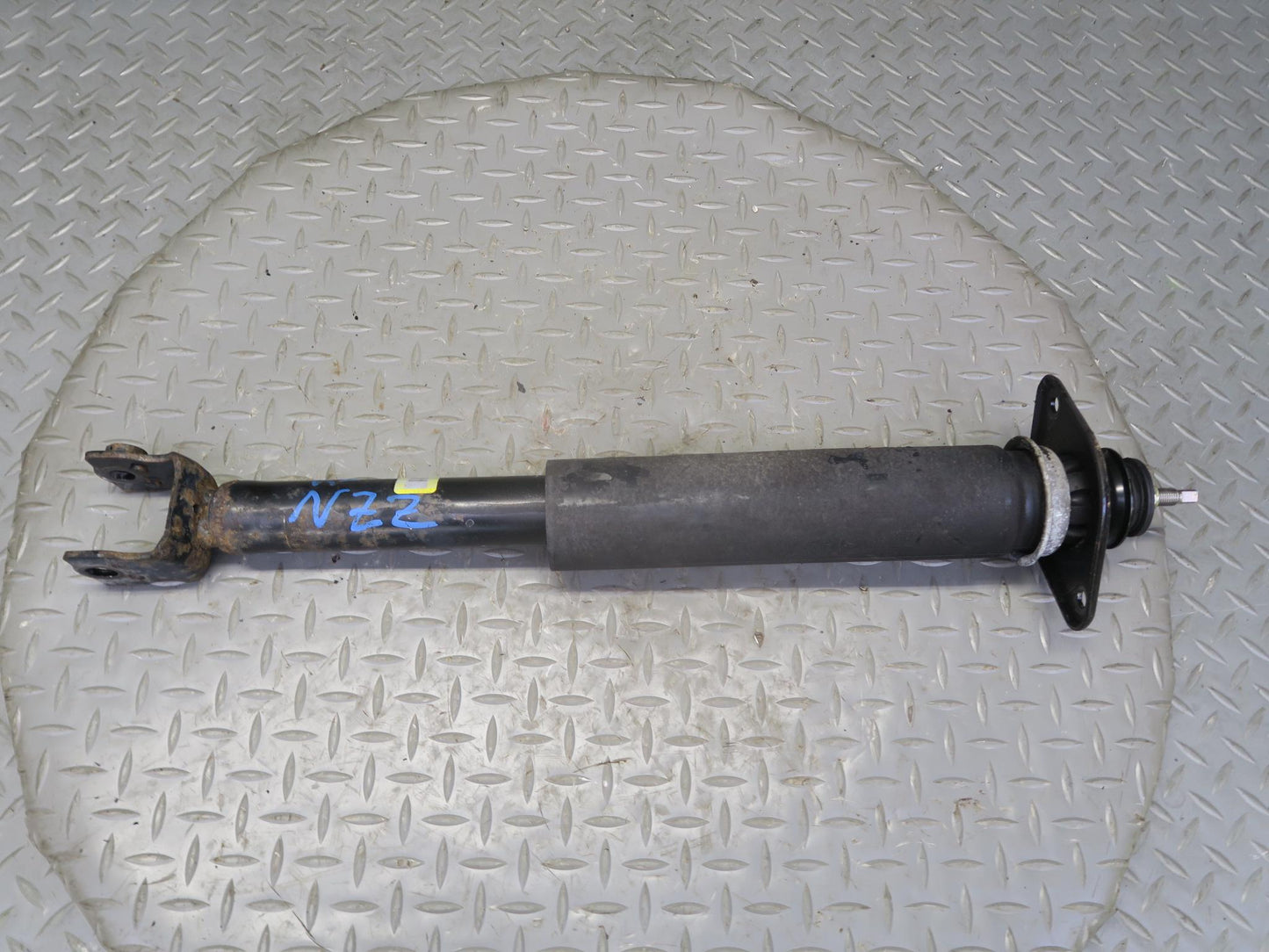 03-05 Nissan Z33 350Z Set of 2 Rear Strut Shock Absorber 34K Miles OEM