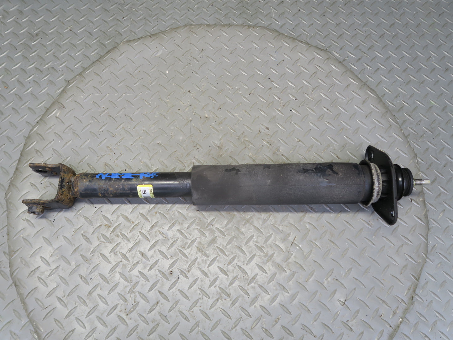 03-05 Nissan Z33 350Z Set of 2 Rear Strut Shock Absorber 34K Miles OEM