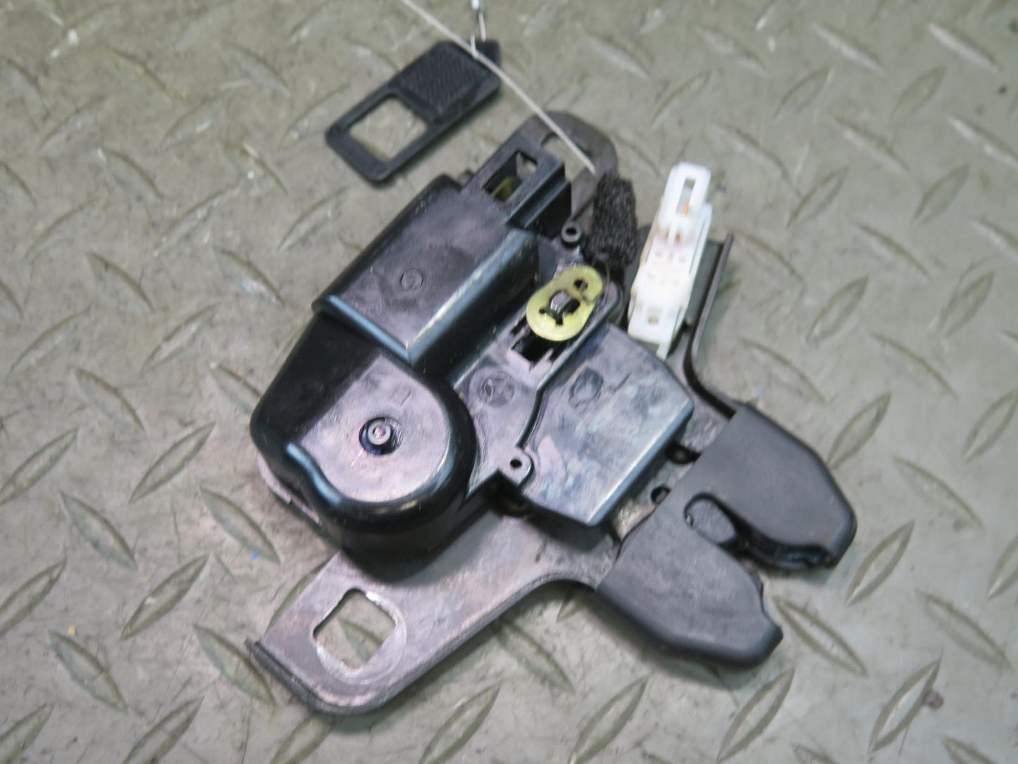 04-09 Nissan Z33 350Z Convertible Set of 2 Left & Right TOP Roof Lock Latch OEM