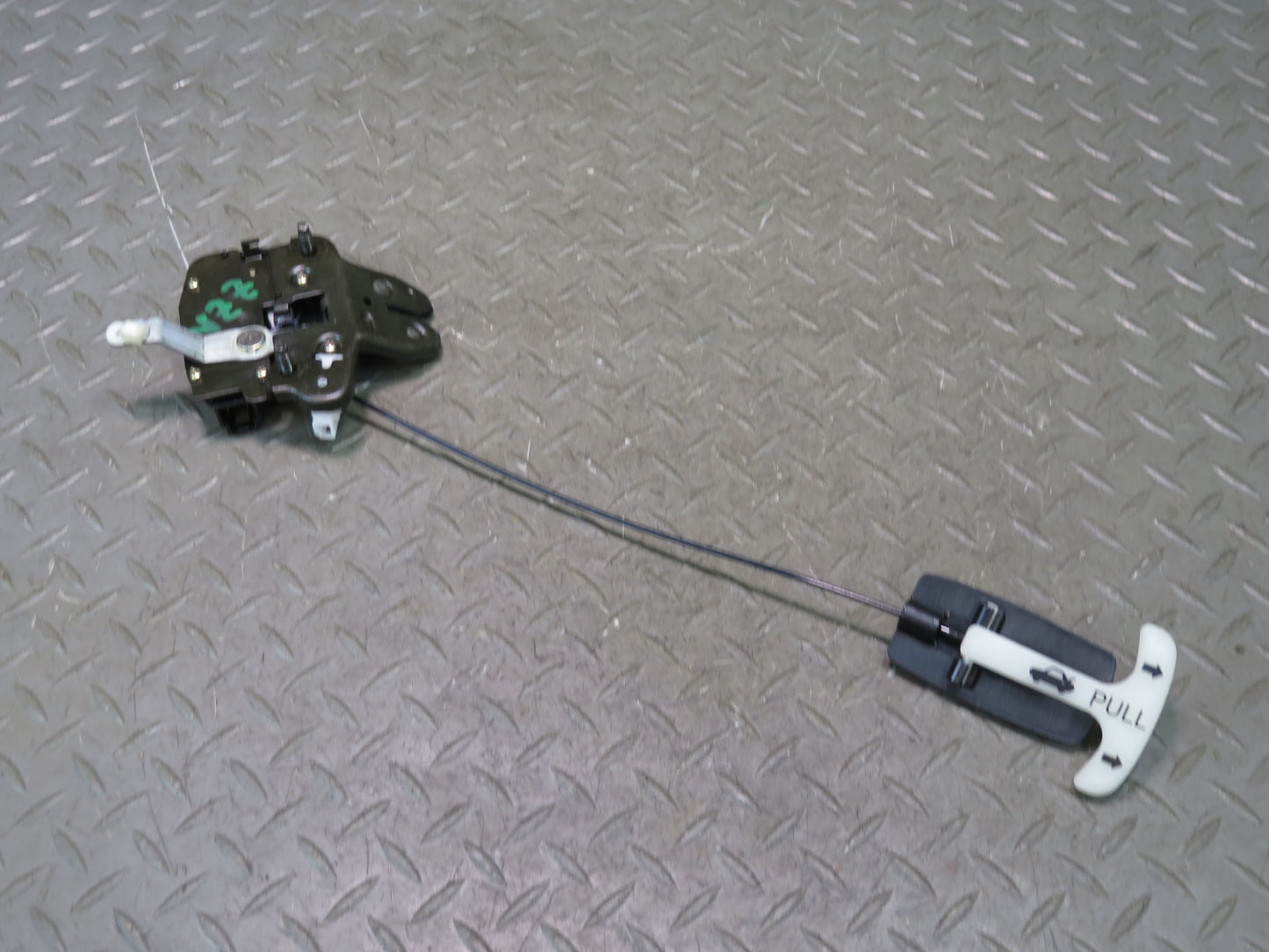 04-09 Nissan 350Z Z33 Convertible Rear Trunk Lid Lock Latch Actuator OEM