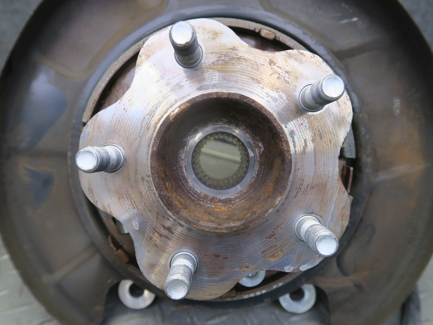 03-09 Nissan Z33 350Z Rear Left Spindle Knuckle Wheel Hub Bearing 34K Miles OEM
