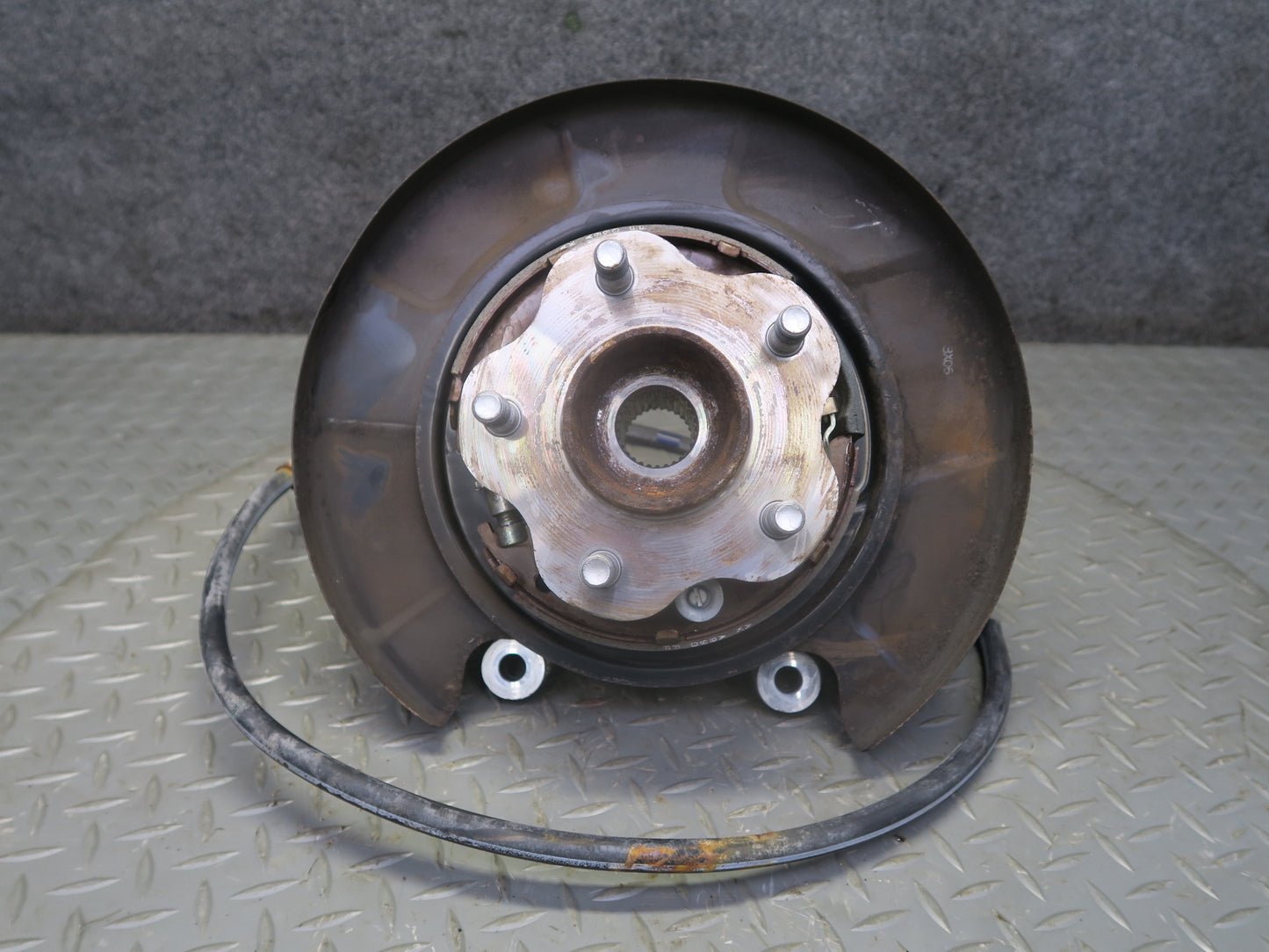 03-09 Nissan Z33 350Z Rear Left Spindle Knuckle Wheel Hub Bearing 34K Miles OEM