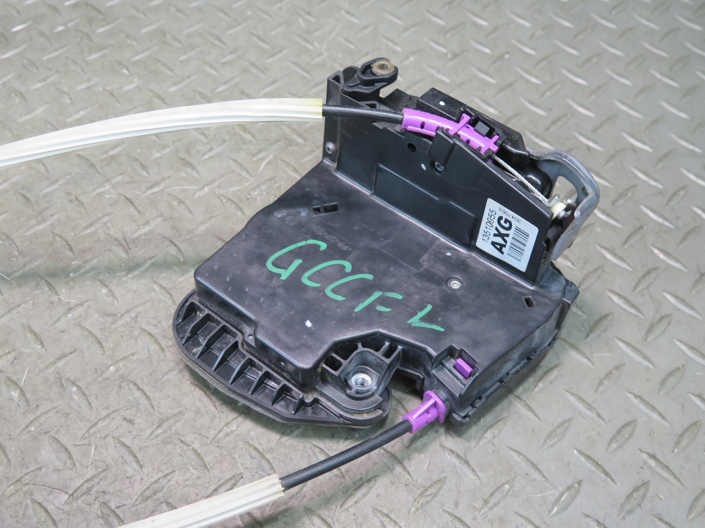 16-24 Chevrolet Camaro SS Left Driver Door Lock Latch Actuator 13510955 OEM