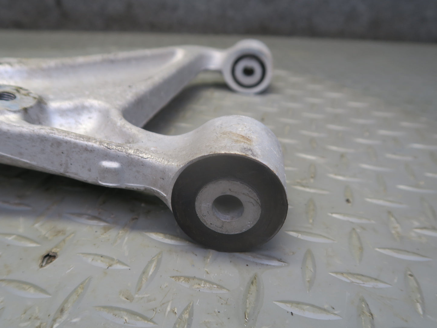 04-06 Nissan 350Z Z33 Convert Set of 3 Rear Left Suspension Control Arm OEM