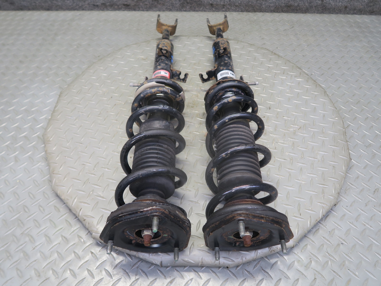 04-05 Nissan Z33 350Z Convertible Set of 2 Front Strut Shock Absorber 34K OEM