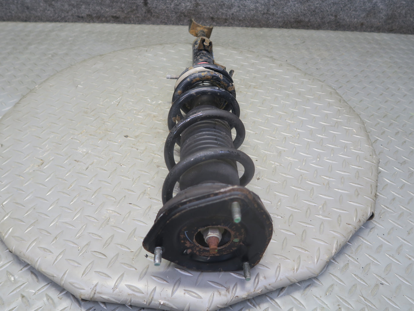 04-05 Nissan Z33 350Z Convertible Set of 2 Front Strut Shock Absorber 34K OEM