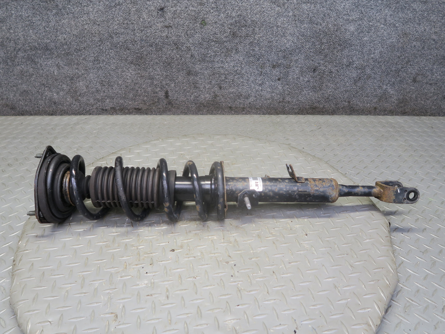 04-05 Nissan Z33 350Z Convertible Set of 2 Front Strut Shock Absorber 34K OEM
