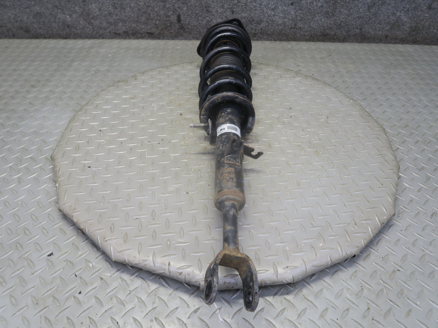 04-05 Nissan Z33 350Z Convertible Set of 2 Front Strut Shock Absorber 34K OEM