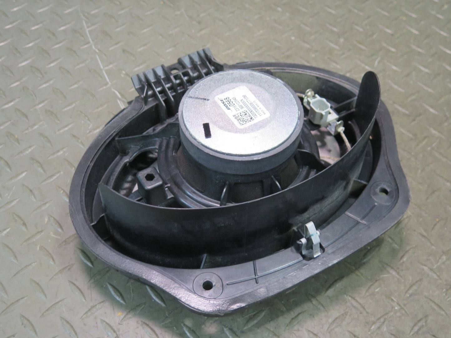 16-24 Chevrolet Camaro SS Set of 2 Left & Right Door Bose Speaker 23160568 OEM