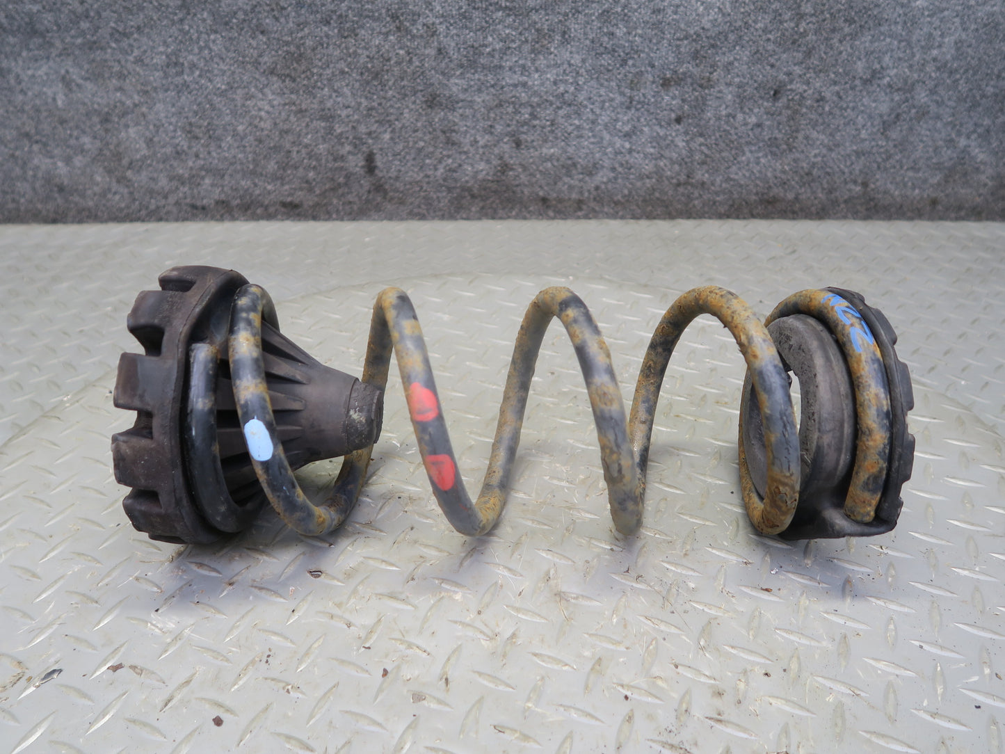 04-09 Nissan 350Z Z33 Convertible Set of 2 Rear Left & Right Coil Spring 34K OEM