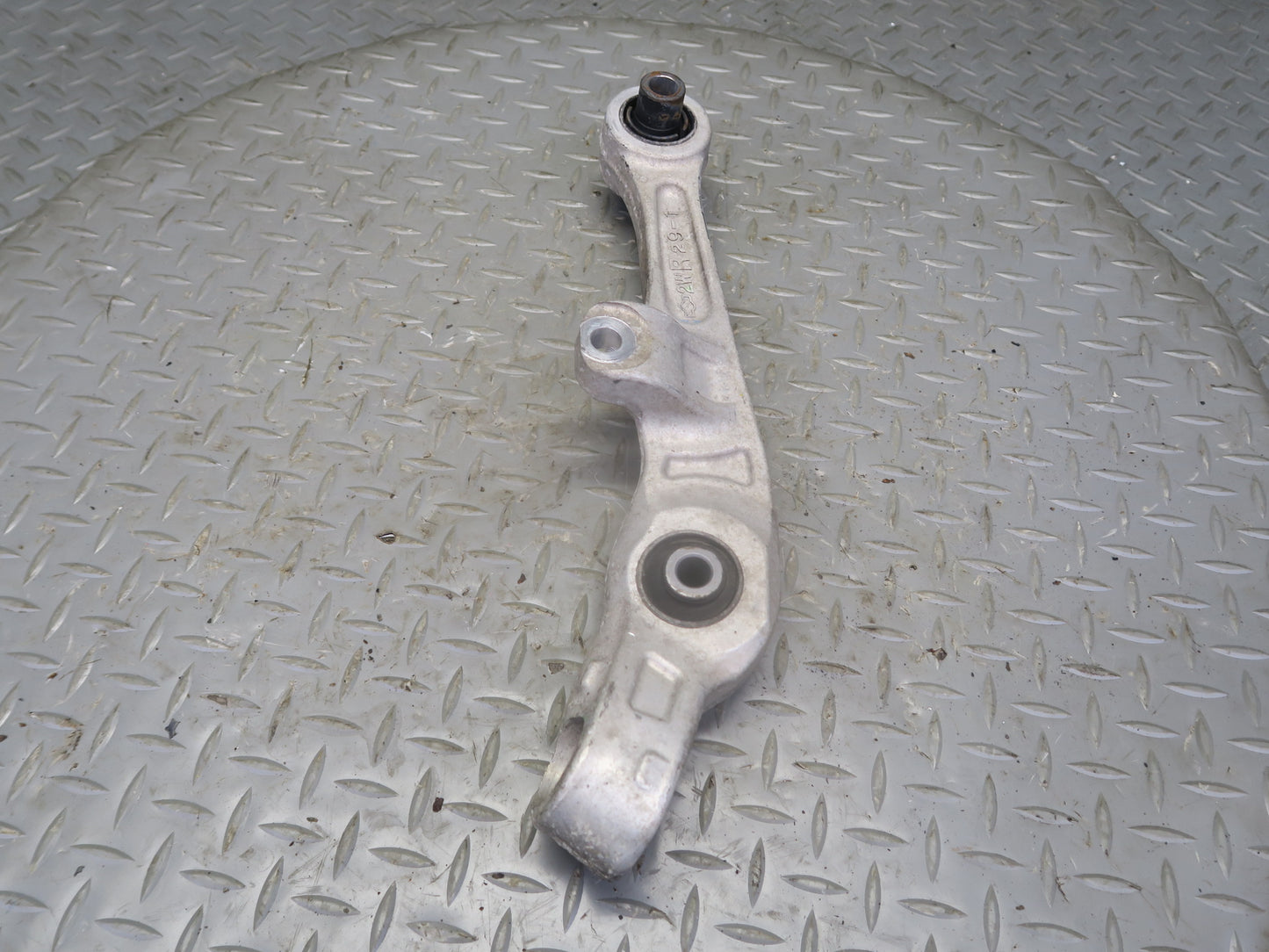 03-05 Nissan Z33 350Z Set of 2 Front Right Suspension Control Arm OEM